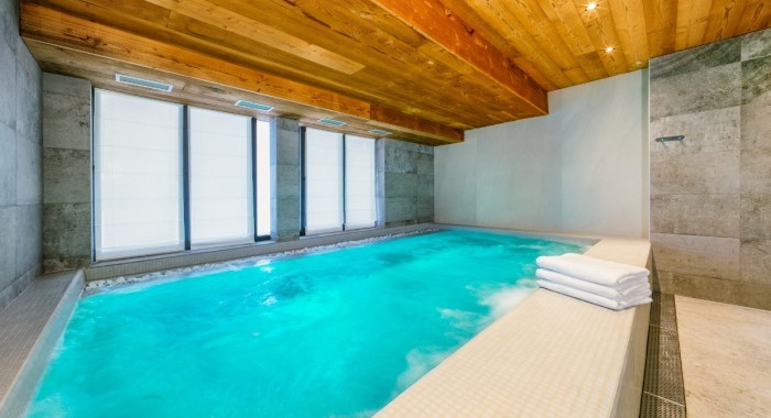 No.1 Aspen House, Val D'Isere ski chalet, image 8